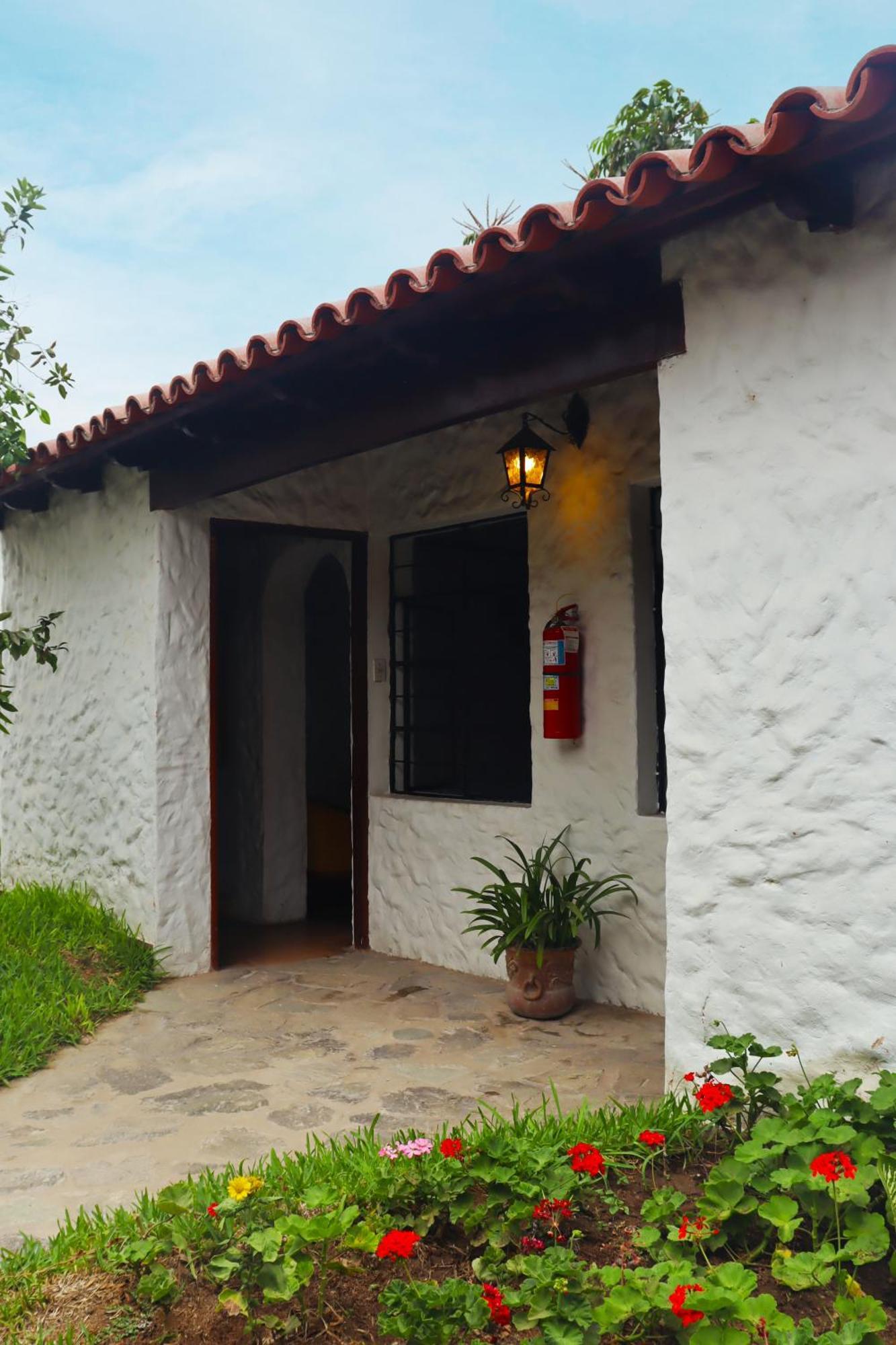 Los Andes - Restaurant & Bungalows Cieneguilla Ngoại thất bức ảnh